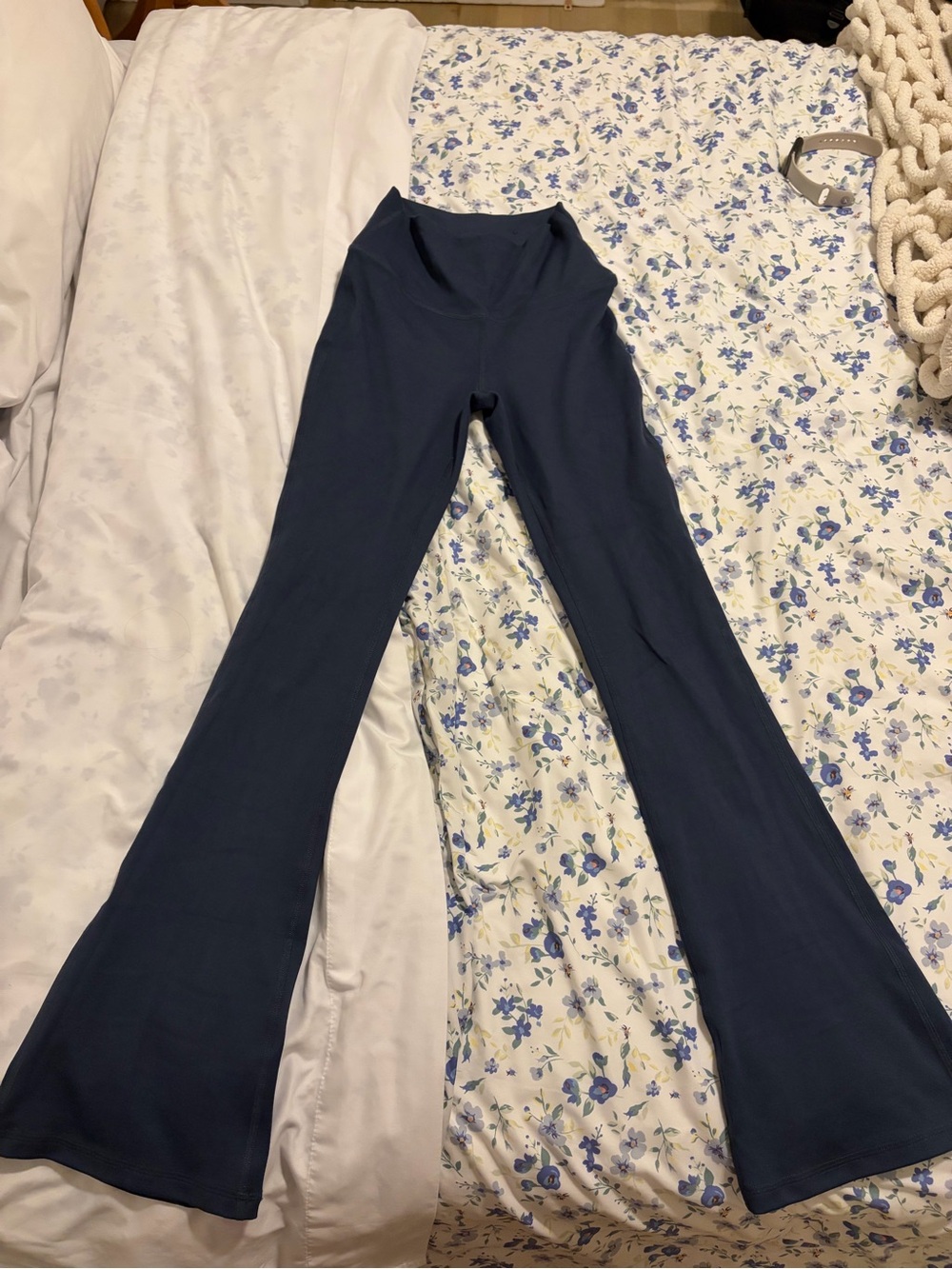 Gilly Hicks Navy Yoga Pants